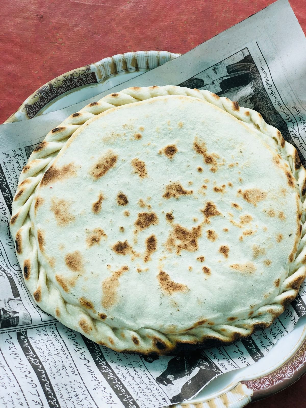 ताजी भाजलेली भाकरी
